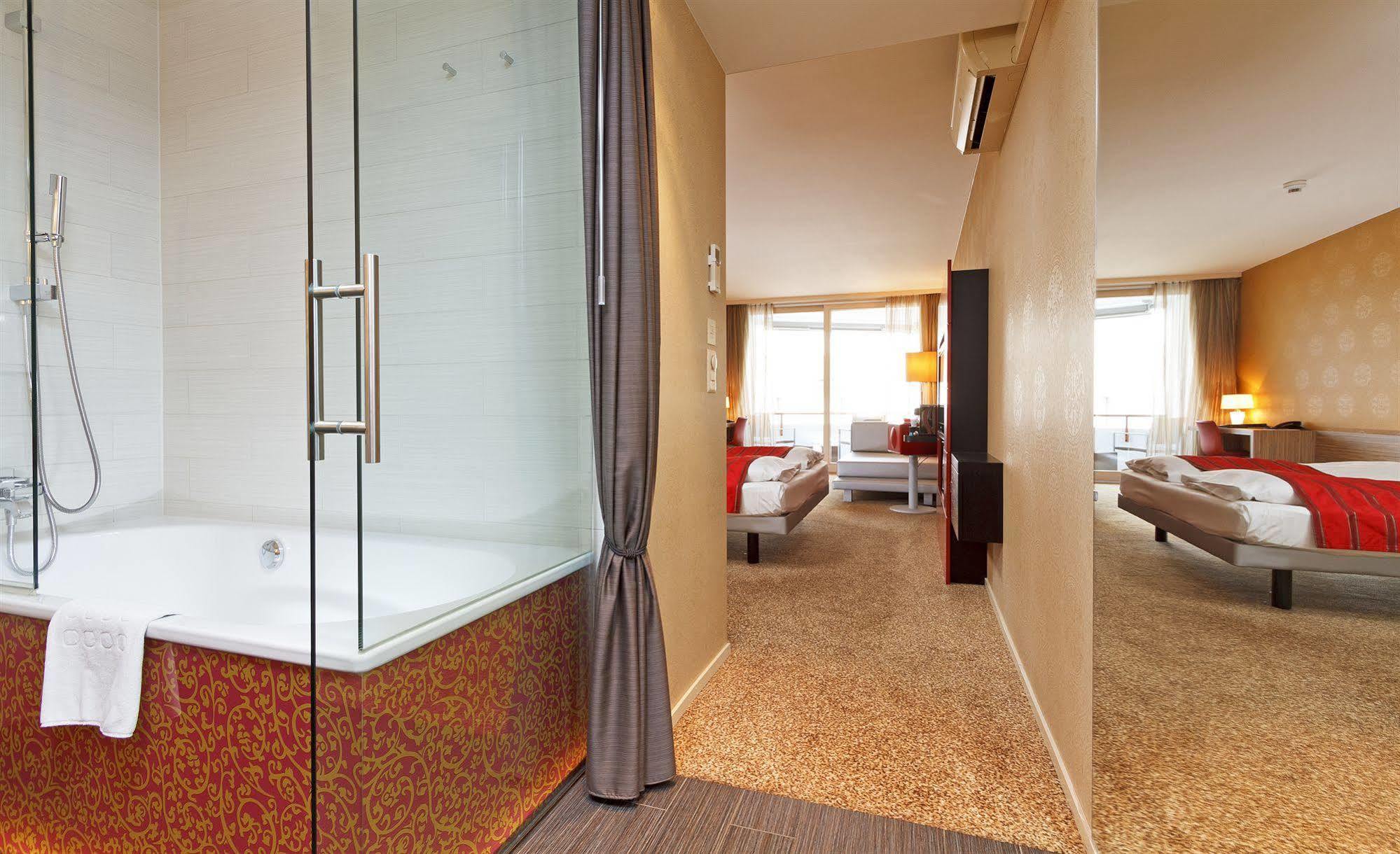 Post Hotel เวกกิส ภายนอก รูปภาพ